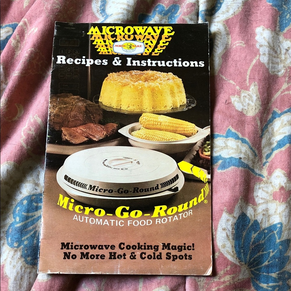 Nordic Ware White Microwave Micro-Go-Round Cookbook/Instructions